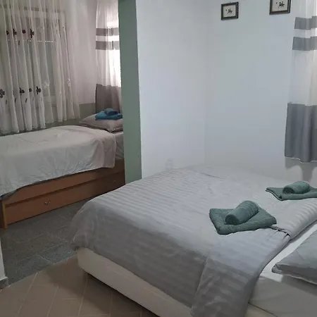 By Tourist Casa de hóspedes 3*